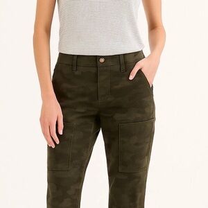 CAbi Amelia Olive Camouflage Trousers #6694 Sz 8 NWOT